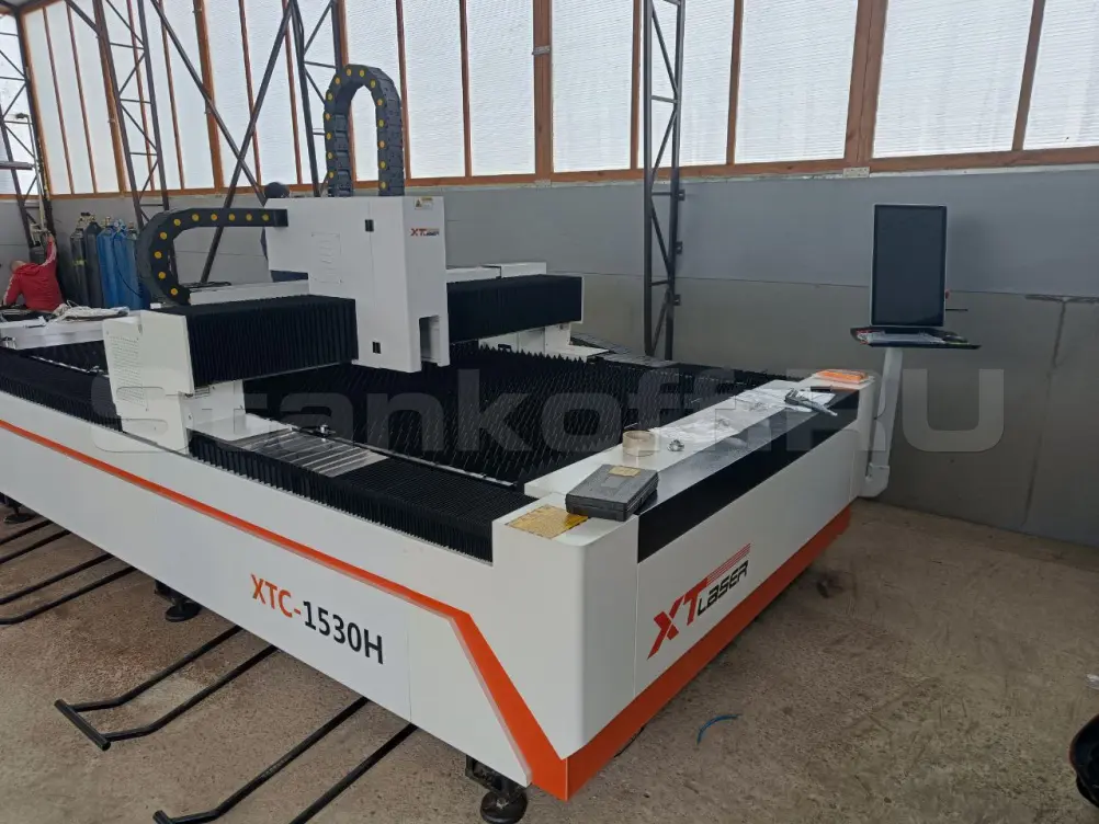 Оптоволоконный станок для резки металла XTC-1530H/3000 Raycus