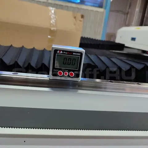 Пусконаладка лазерно-гравировального станка с ЧПУ LM 1520 PRO OPEN 180W в Москве