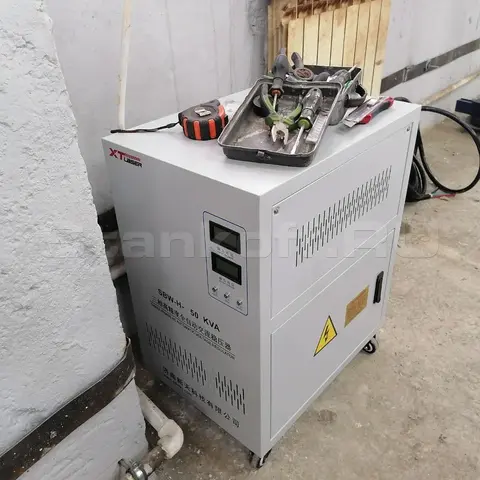 Стабилизатор напряжения 