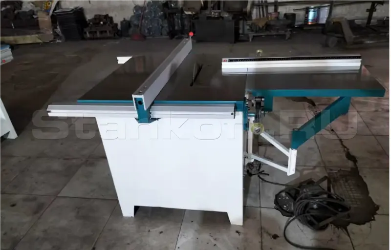 Круглопильный станок MJ 113 T