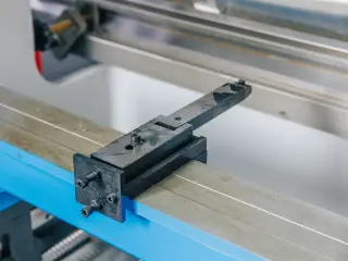 Гидравлический листогибочный пресс MetalTec HBM 63/2500 E22 — фото 4