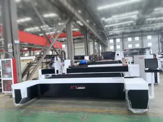 Широкоформатный оптоволоконный лазер для резки металла XTC-30120W/12000 Raycus — фото 6