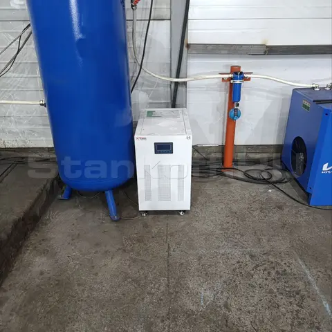 Стабилизатор напряжения