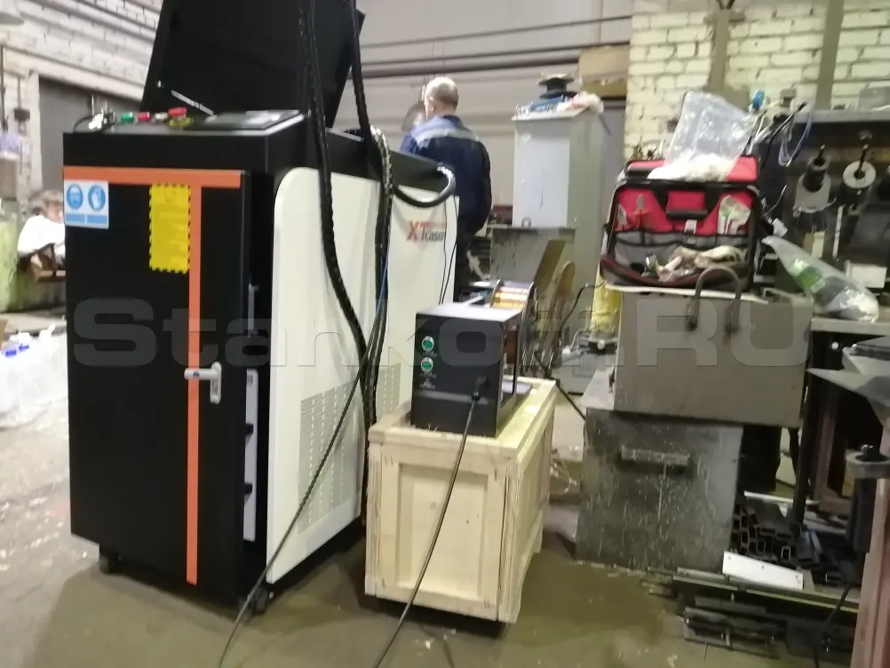 Запуск оптоволоконного лазерного аппарата для сварки металла XTW-1500/Raycus в Тольятти
