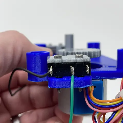 Подвижный шлем Дарта Вейдера напечатанный на 3D-принтере [Инструкция + Чертежи]