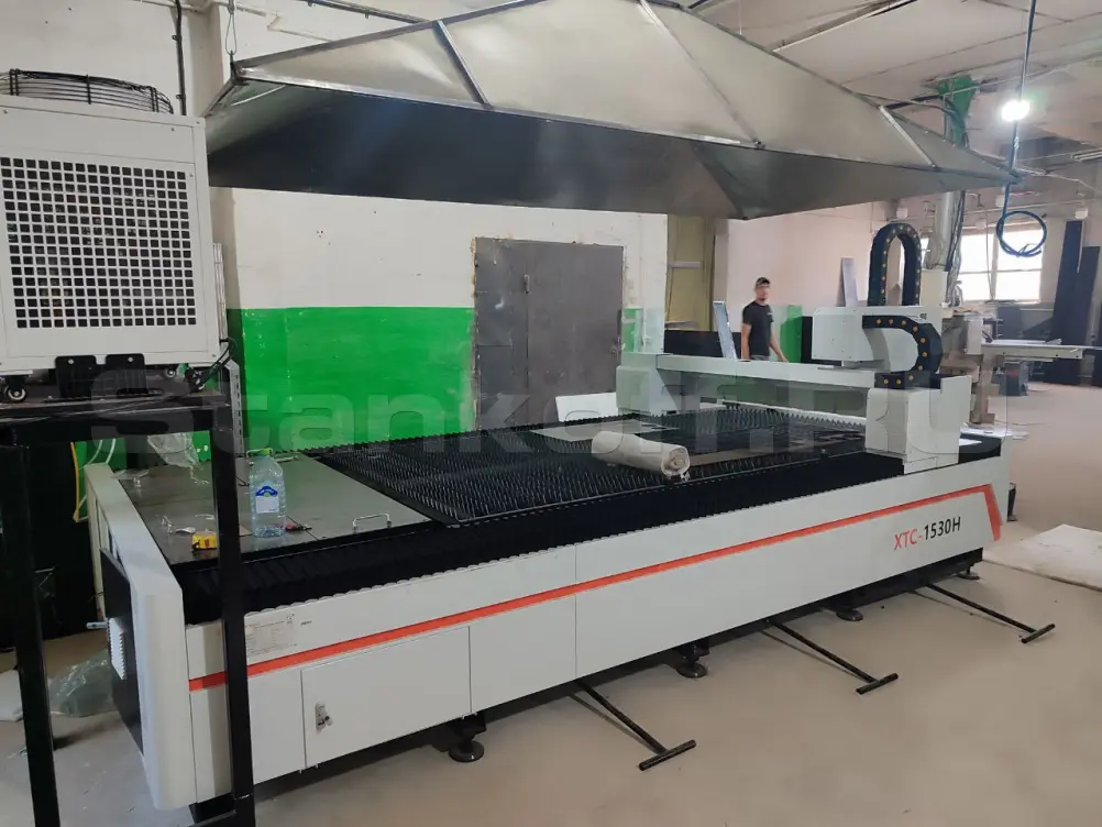 Пусконаладка оптоволоконного станка для резки металла XTC-1530H/3000 Reci в Омске