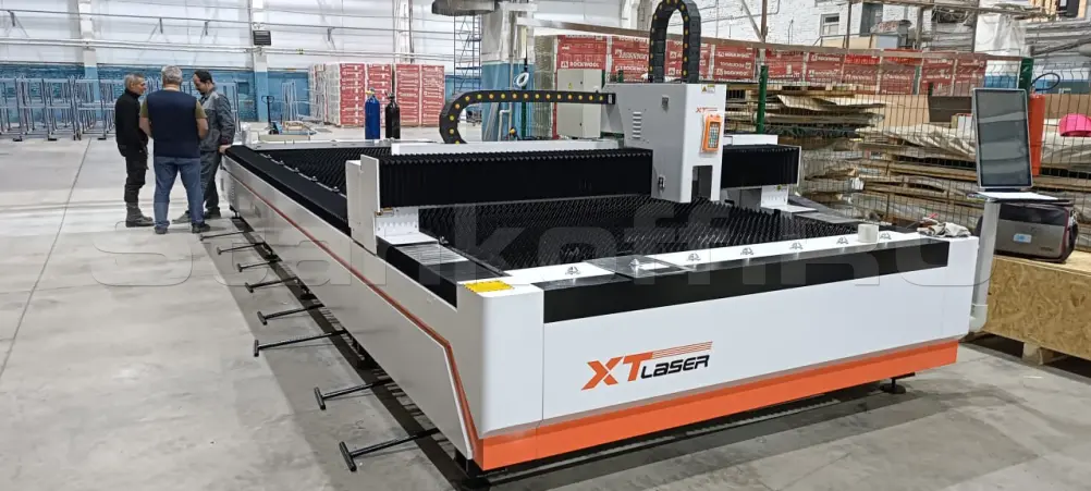 Оптоволоконный лазерный станок для резки металла XTC-2060H/3000 IPG