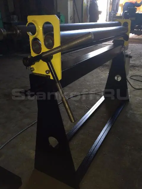Вальцовочный станок электромеханический SBX-V1270x0.8
