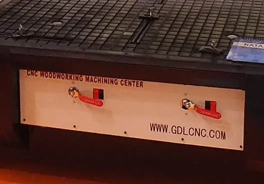 Фрезерный станок с ЧПУ с револьверной сменой инструмента LTT-G1325C (GDL)