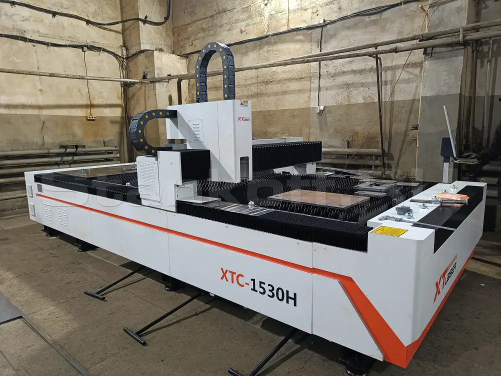 Пусконаладка оптоволоконного лазерного станка для резки металла XTC-1530H/3000 Raycus в Златоусте