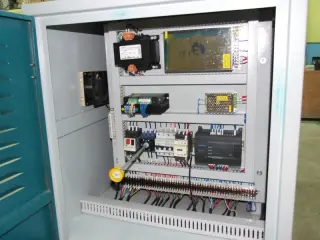 Гидравлическая гильотина для резки шпона MDQ310 — фото 6