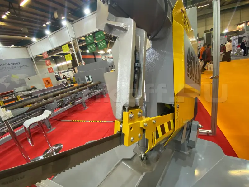 Полуавтоматический ленточнопильный станок KESMAK KMY 450 2 DG