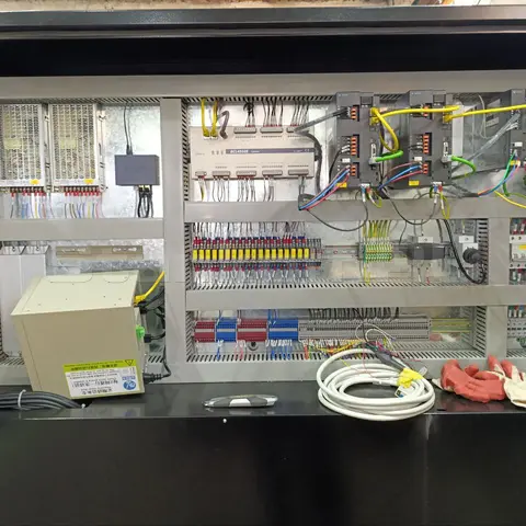 Электрические компоненты Schneider