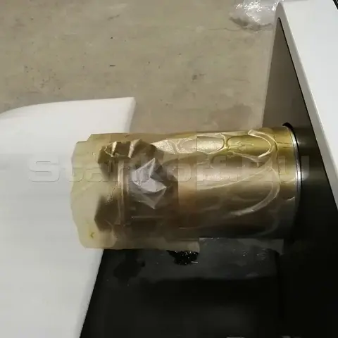 Поставка и запуск оптоволоконного лазерного станка для резки листового металла и труб XTC-1530HT/1500 Raycus в Казани