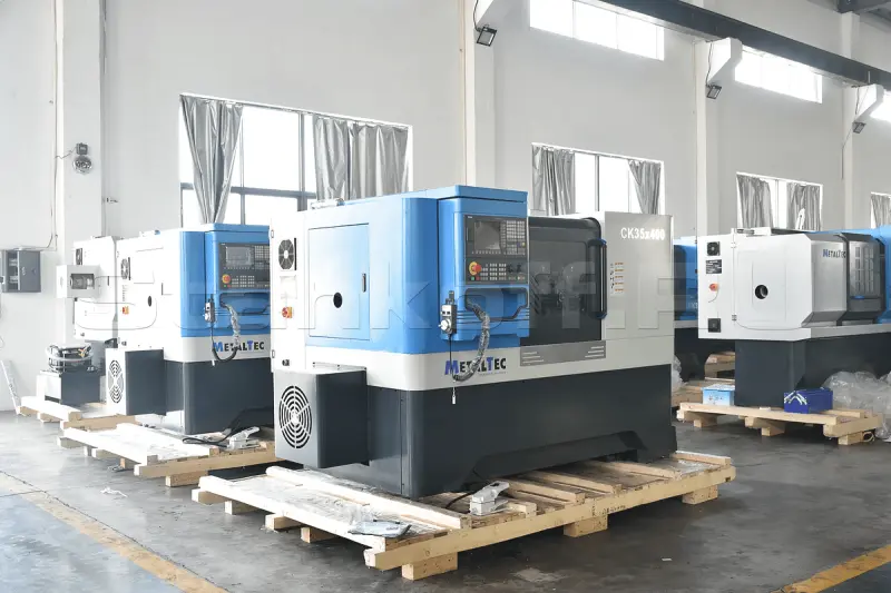 Токарный станок c ЧПУ с горизонтальной станиной MetalTec CK 35x400 PROM+