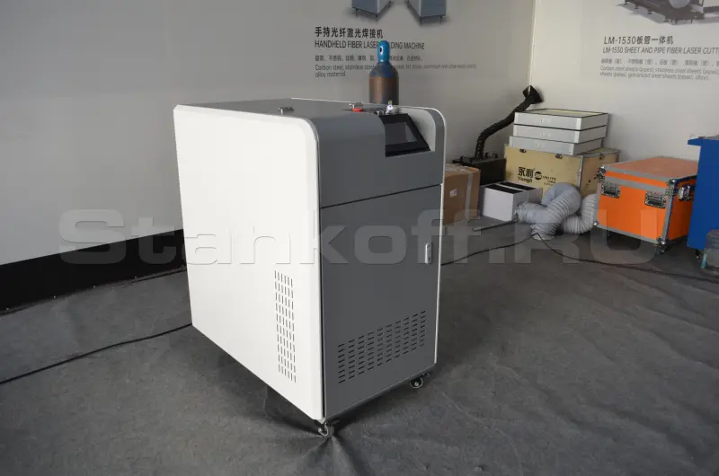 Лазерный очиститель металла от ржавчины непрерывного типа LM-2000C/1500 Raycus