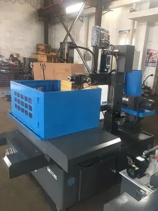 Электроэрозионный однопроходной проволочно-вырезной станок MetalTec DK 7745 — фото 11