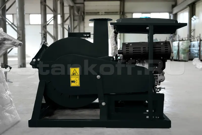 Бензиновый измельчитель веток BX42B