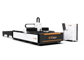 Оптоволоконный лазерный станок со сменным столом XTC-1530E/6000 Raycus/Reci — фото 2