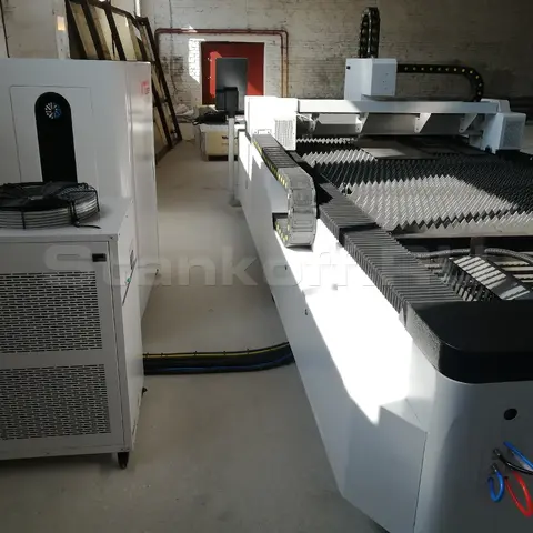 Пусконаладка оптоволоконного лазерного станка для резки металла XTC-1530W/3000 Raycus во Владимире