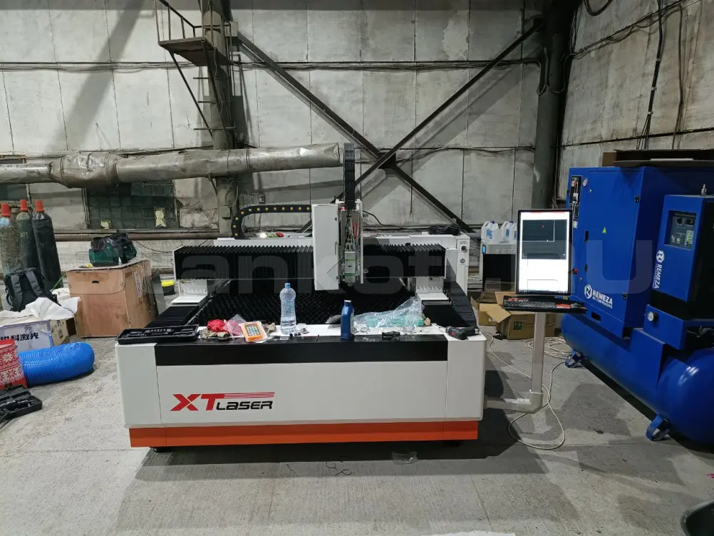 Оптоволоконный станок для резки металла XTC-1530H/3000 Raycus