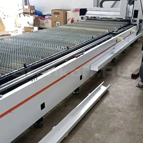 Высокоточные направляющие PEK/LAAK