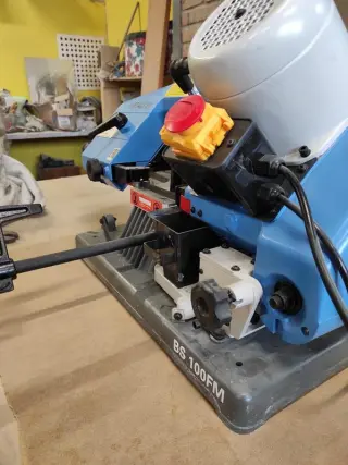 Ленточнопильный станок для резки металла MetalTec BS 100 FM — фото 4