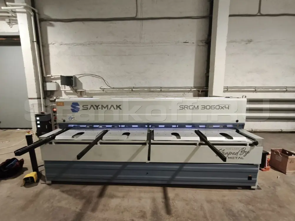 Гильотина электромеханическая SRGM 3060x4