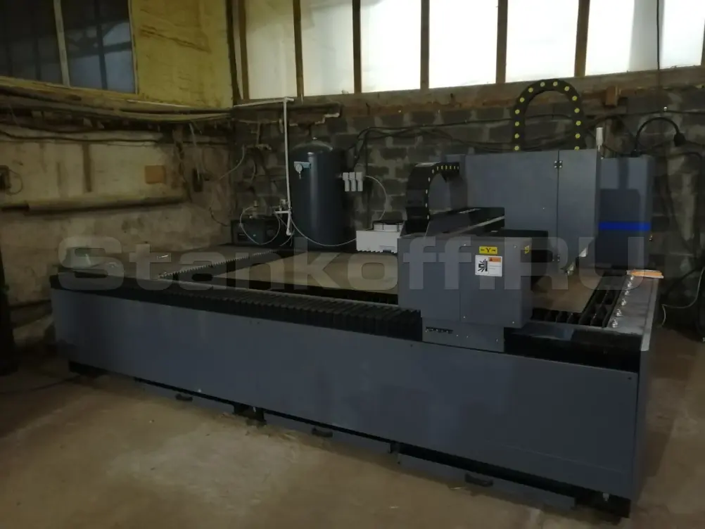Запуск оптоволоконного лазерного станка для резки металла STL-1530FP/3000 Raycus в Ростове-на-Дону