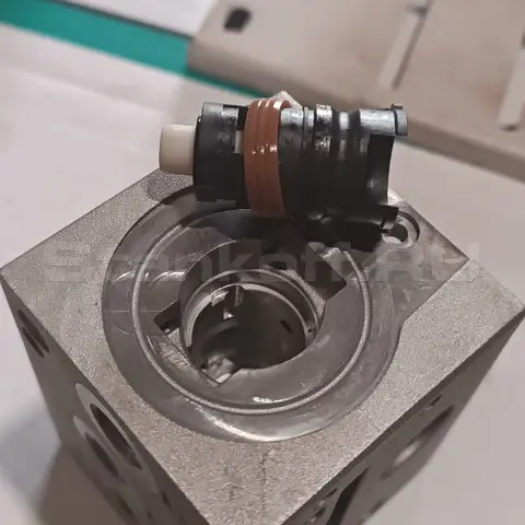 Ремонт оптоволоконного станка для резки металла XTC-1530H/2000 Raycus в Вятских Полянах