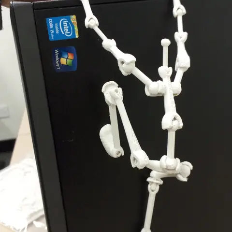Подвижная фигурка штурмовика из звездных войн на 3D принтере — файлы для печати прилагаются!