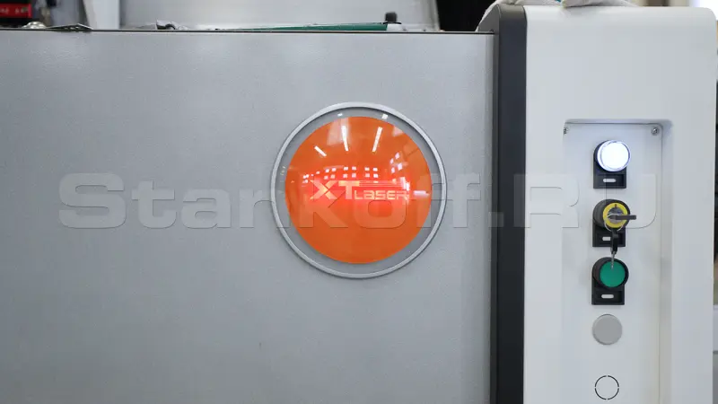 Оптоволоконный лазерный станок по металлу XTC-1530H/1500 Raycus