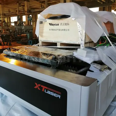Запуск оптоволоконного лазерного станка для резки металла XTC-1530H/2000 Raycus в Энгельсе