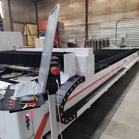 Пусконаладка оптоволоконного лазерного станка для резки металла XTC-1560H/3000 Raycus в Борисоглебске