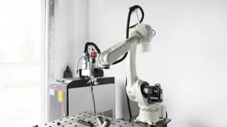 Роботизированный комплекс лазерной сварки металла ROBOT XTW-2000/Raycus — фото 4