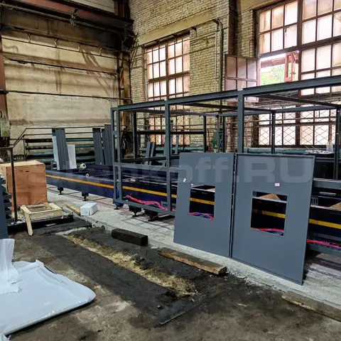 Пусконаладка оптоволоконного лазера в защитной кабине STL-2060G/6000 Raycus в Магнитогорске