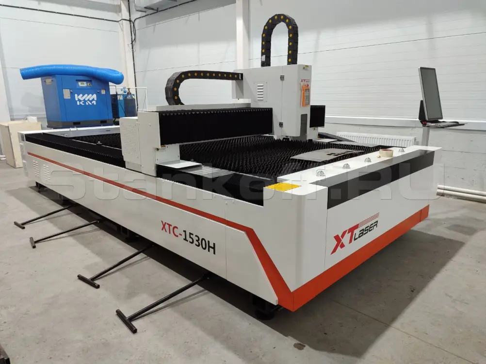 Оптоволоконный станок для резки металла XTC-1530H/3000 Raycus