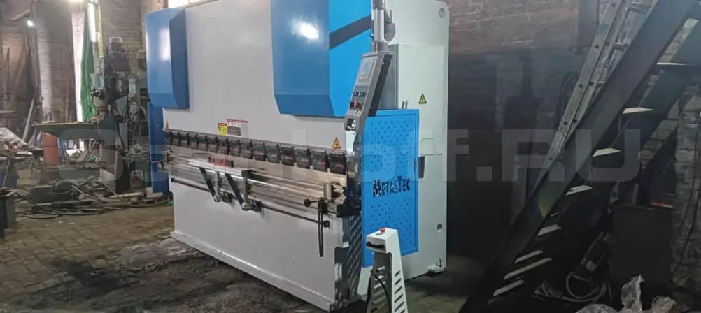Пусконаладка гидравлического листогибочного пресса MetalTec HBM 200/3200 E22 в Ростовской области