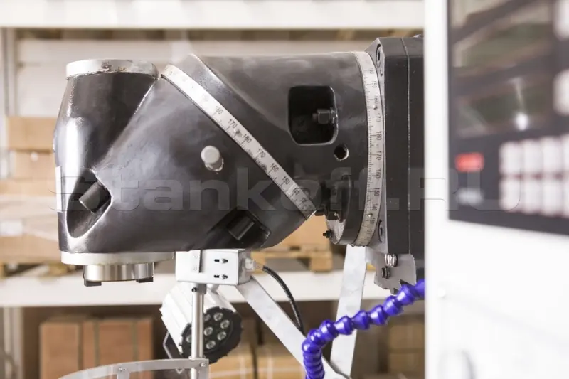 Широкоуниверсальный станок MUF150 Servo