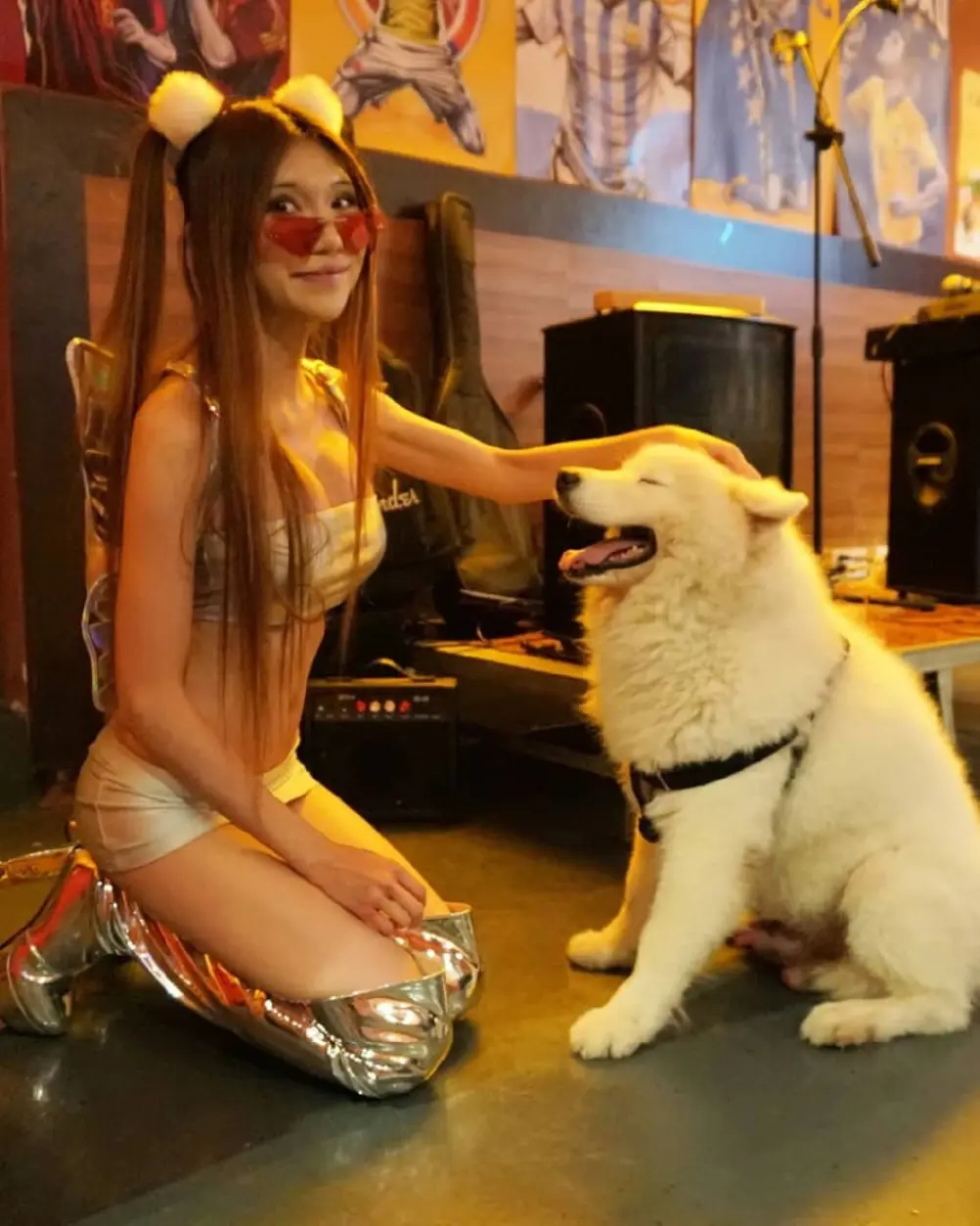 Наоми Ву также известная как Sexy Cyborg — мастер по DIY проектам и видеоблогер из Китая