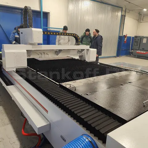 Пусконаладка оптоволоконного лазерного станка по металлу XTC-1530H/3000 Raycus в Нелидово