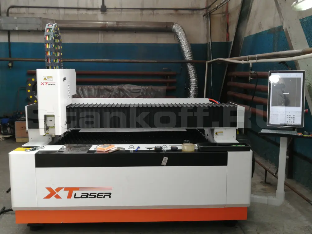Оптоволоконный лазерный станок по металлу XTC-1530H/1500 Raycus