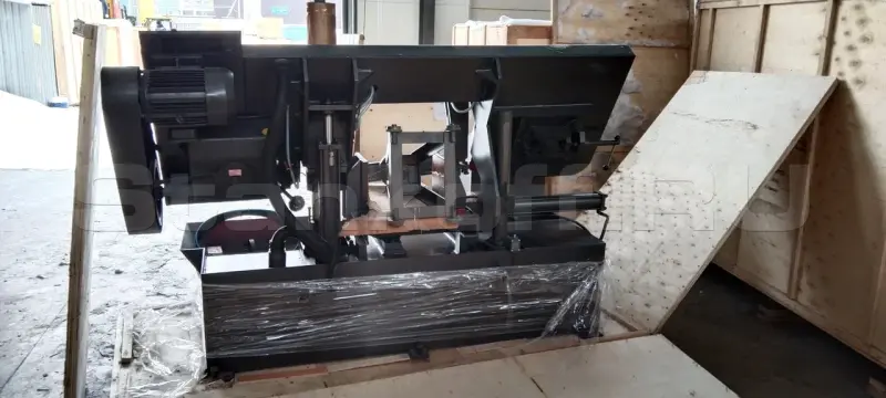 Полуавтоматический ленточнопильный станок MetMachine LS4040