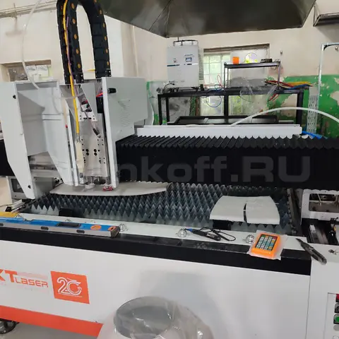 Пусконаладка оптоволоконного станка для резки металла XTC-1530H/3000 Reci в Омске