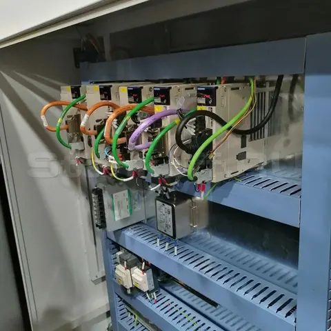 Электронные компоненты шкафа управления