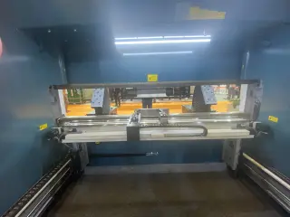 Пресс листогибочный гидравлический AD-R-30220 4 axis — фото 6
