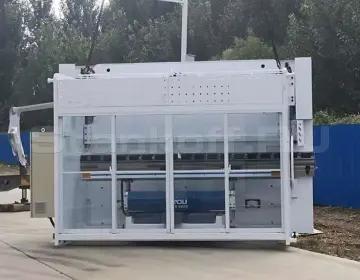 Заднее ограждение из закаленного стекла