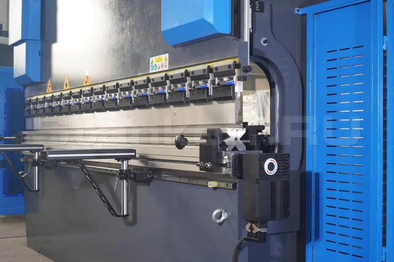 Листогибочный пресс с ЧПУ Metaltec 4+1 MT-15 HBC 50/1600 4 оси (axis)