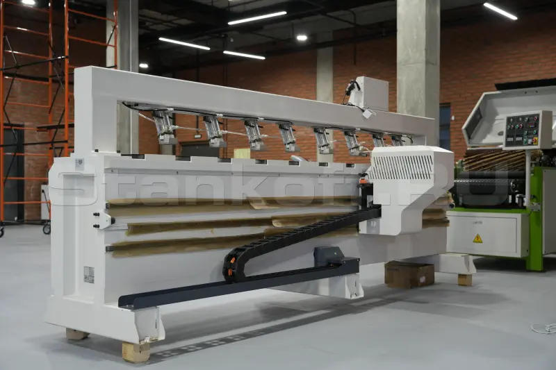 Сверлильно-пазовальный станок с ЧПУ PERFOMA DGM 2850