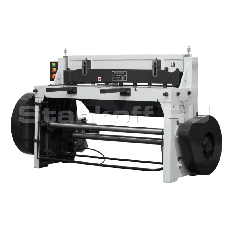 Электромеханическая гильотина Q11-3x1500